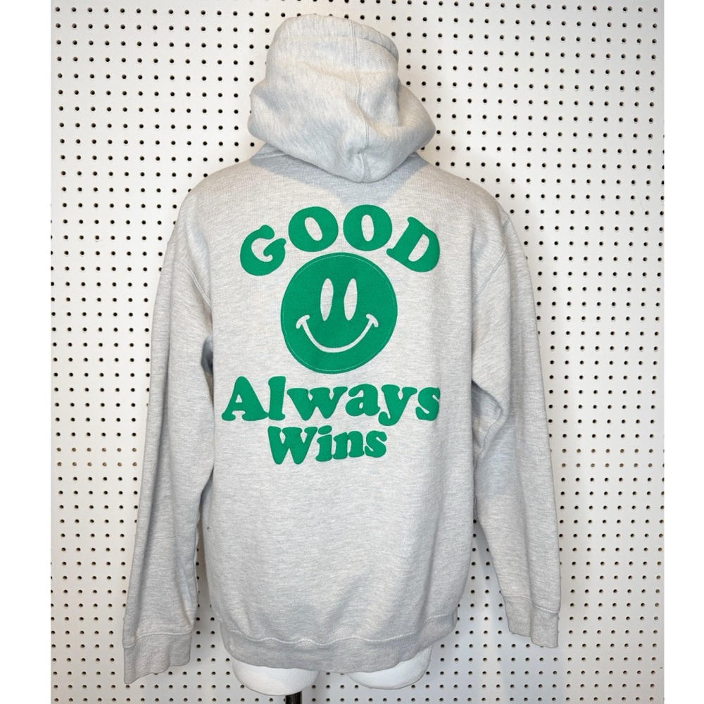 Good Always‎ Wins | Grey Smiley Face Hoodie Sz. M